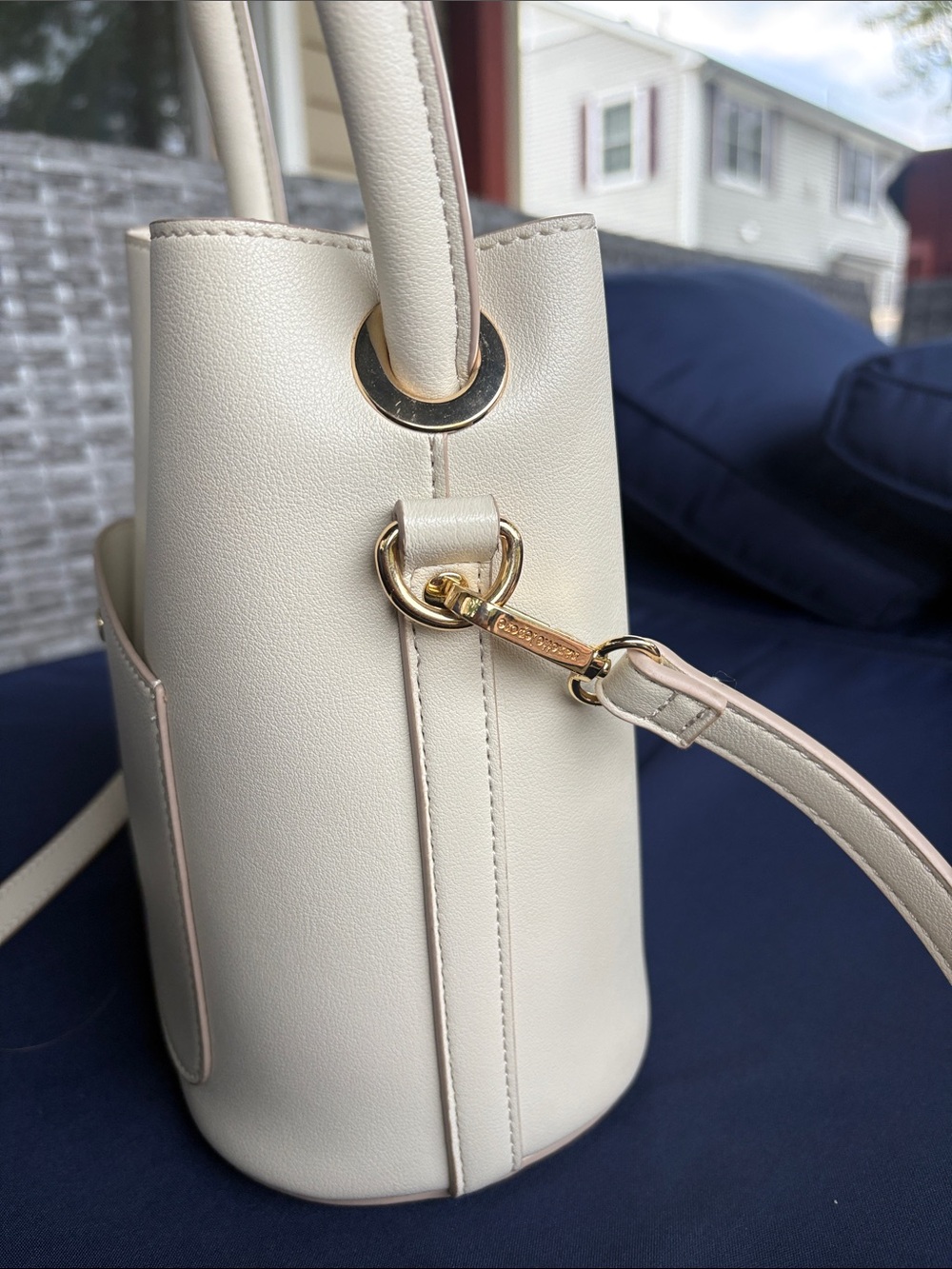 Nanette Lepore Cream Pebble-Texture Bucket Shoulder Bag - Picture 3 of 7
